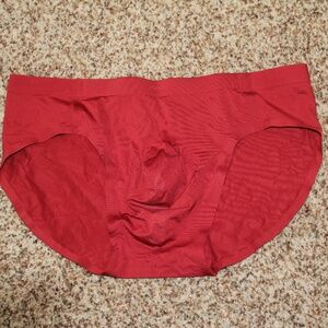 As We Move, NWOT, Medium Red Briefs
